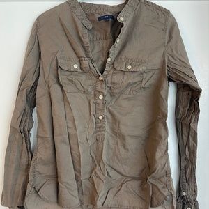 Gap XS Khaki Long Sleeve Shirt